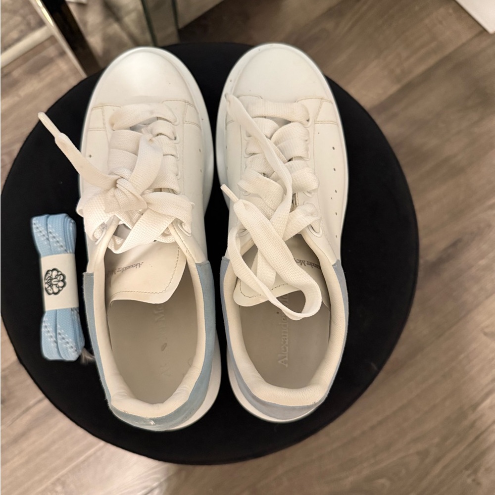 Alexander McQueen Cream and Light Blue Sneakers